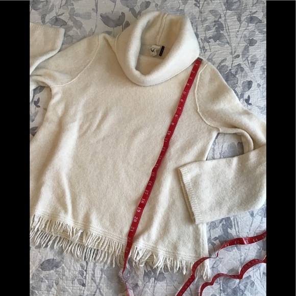 Anthropologie Akemi+Kin Aruna Fringe Cowl neck Sweater M - Picture 6 of 8
